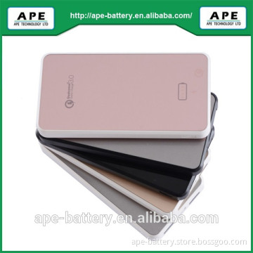 Embedded Qualcomm Quick Charge 3.0/2.0 IN & OUT Mobile Power MP8000Q3M